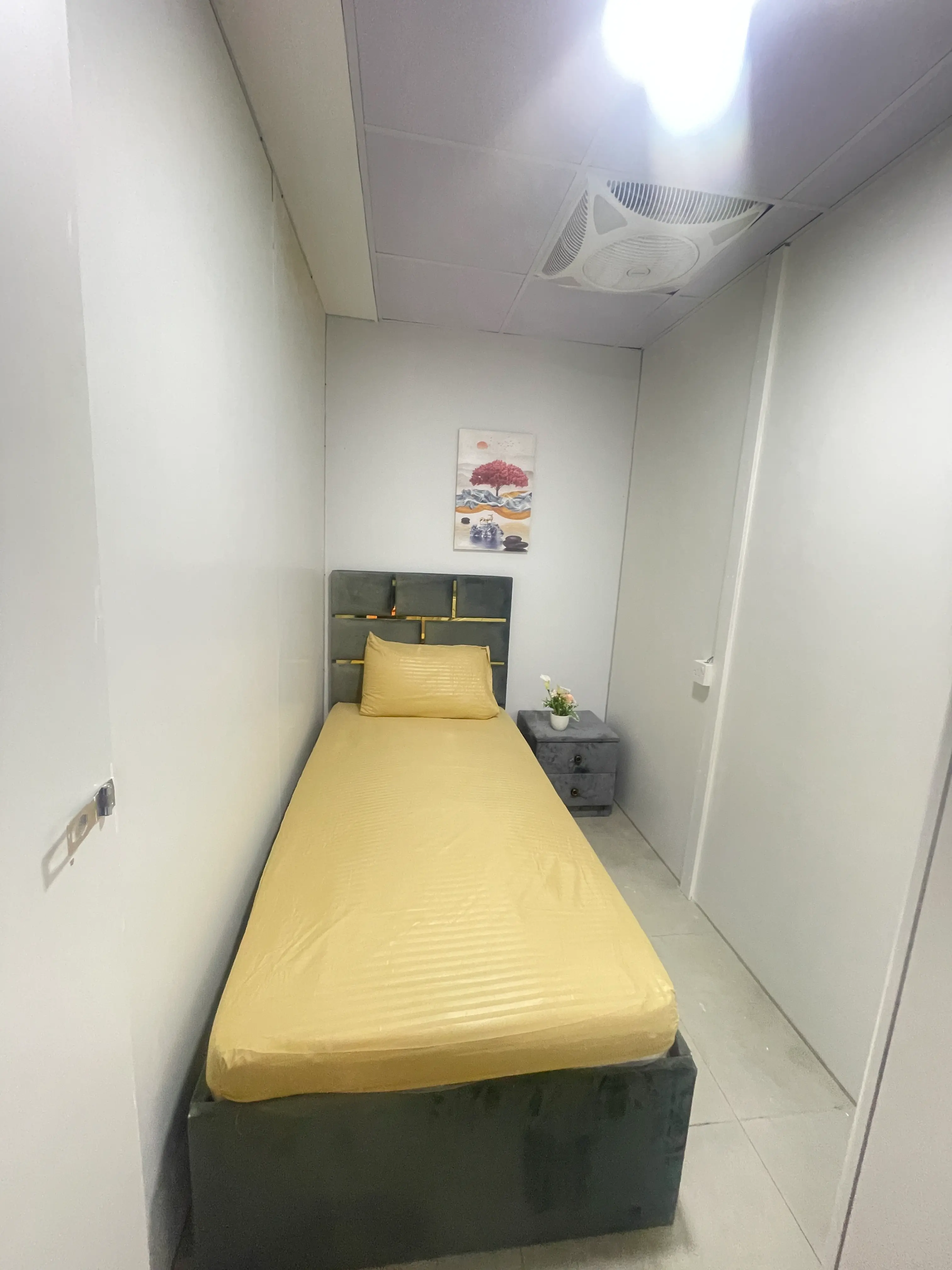 Main property image Main property image
