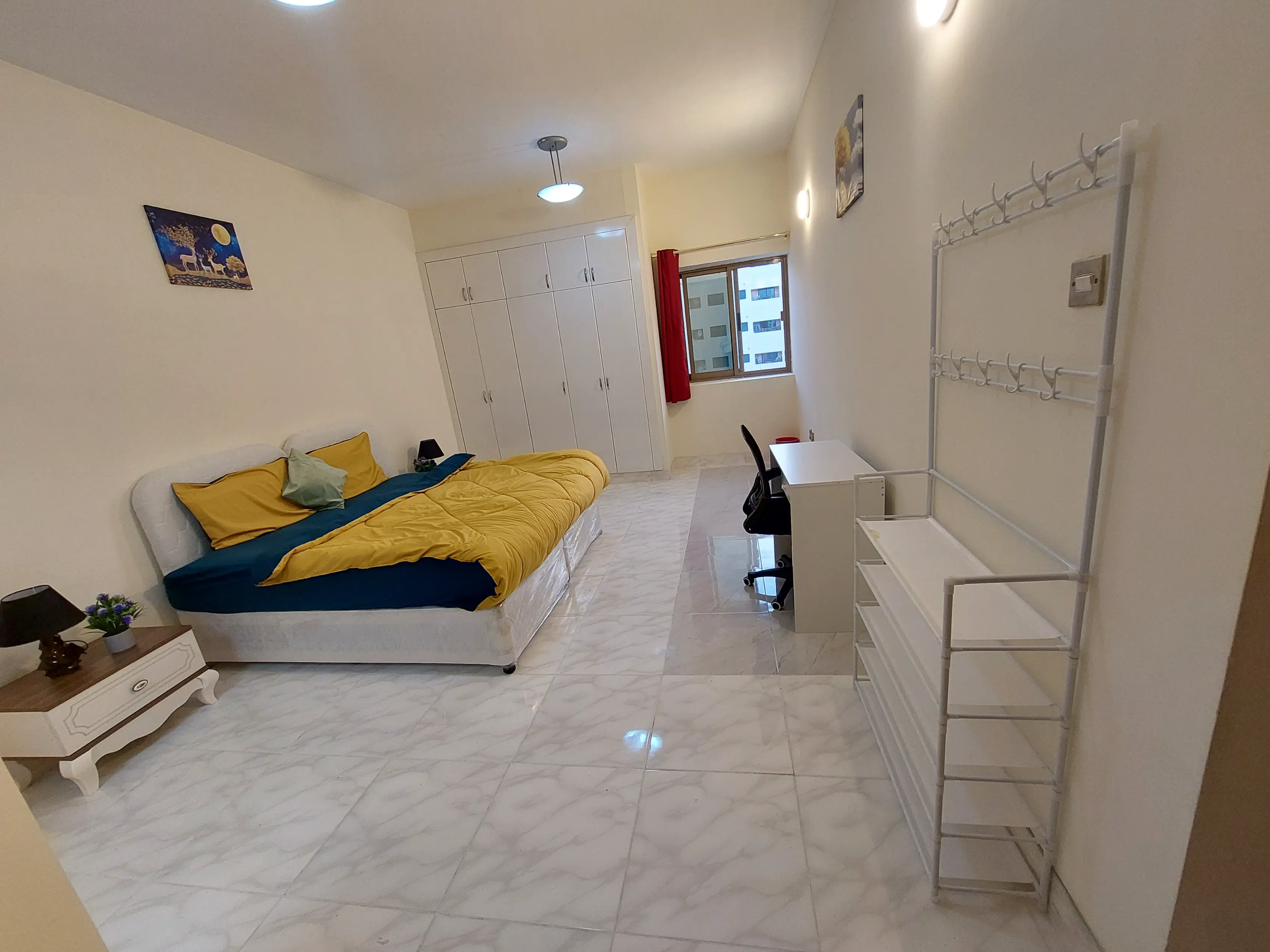 Master Room for rent in Al Mankhool