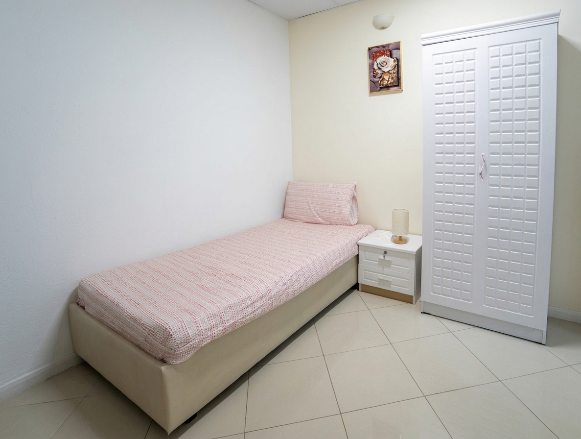 Executive Small room for rent in Dubai Sports City 
