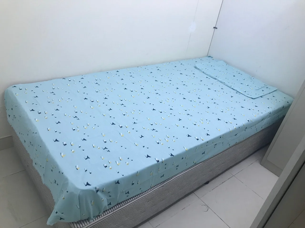  Nice & Small room for rent near Union Metro