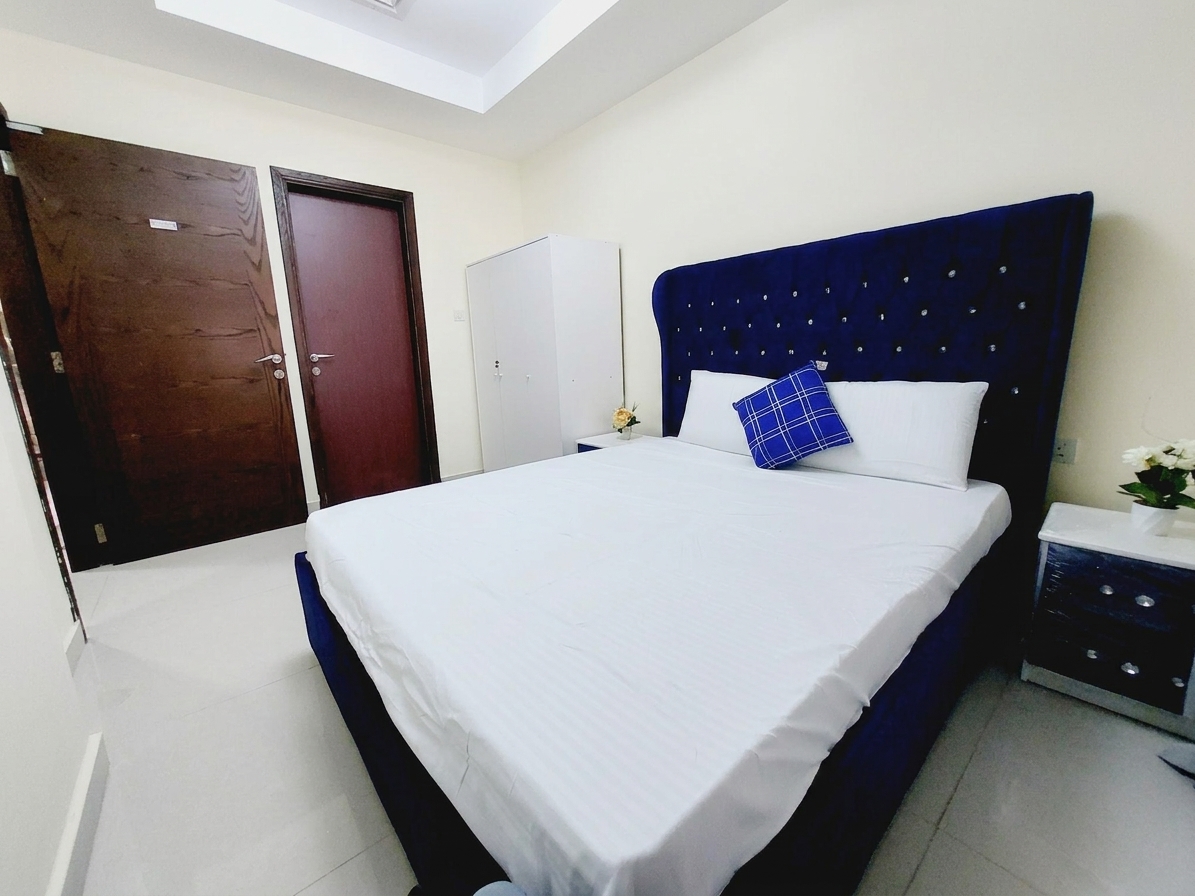 Private room with shared washroom | JVC