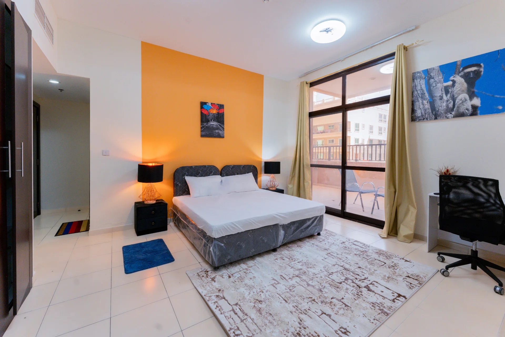 Spacious Master room for rent in DSO